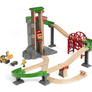 BRIO Lift and Load Warehouse Set 32 pieces