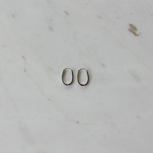 SOPHIE So Sleek Oval Hoops