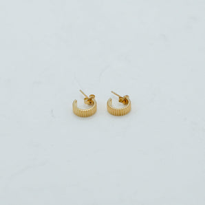 SOPHIE Lines Hoop Studs