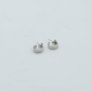 SOPHIE Lines Hoop Studs