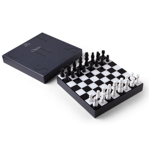 Printworks Classic Games Art of Chess