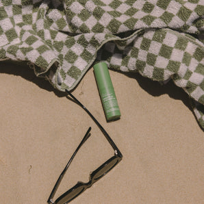 We Are Feel Good Inc Kakadu Plum Sunscreen & Lip Balm Bundle