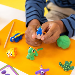 Floss & Rock Clay & Play - Dinosaur